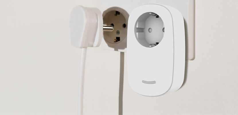 How do smart plugs work and why people should use smart plugs?